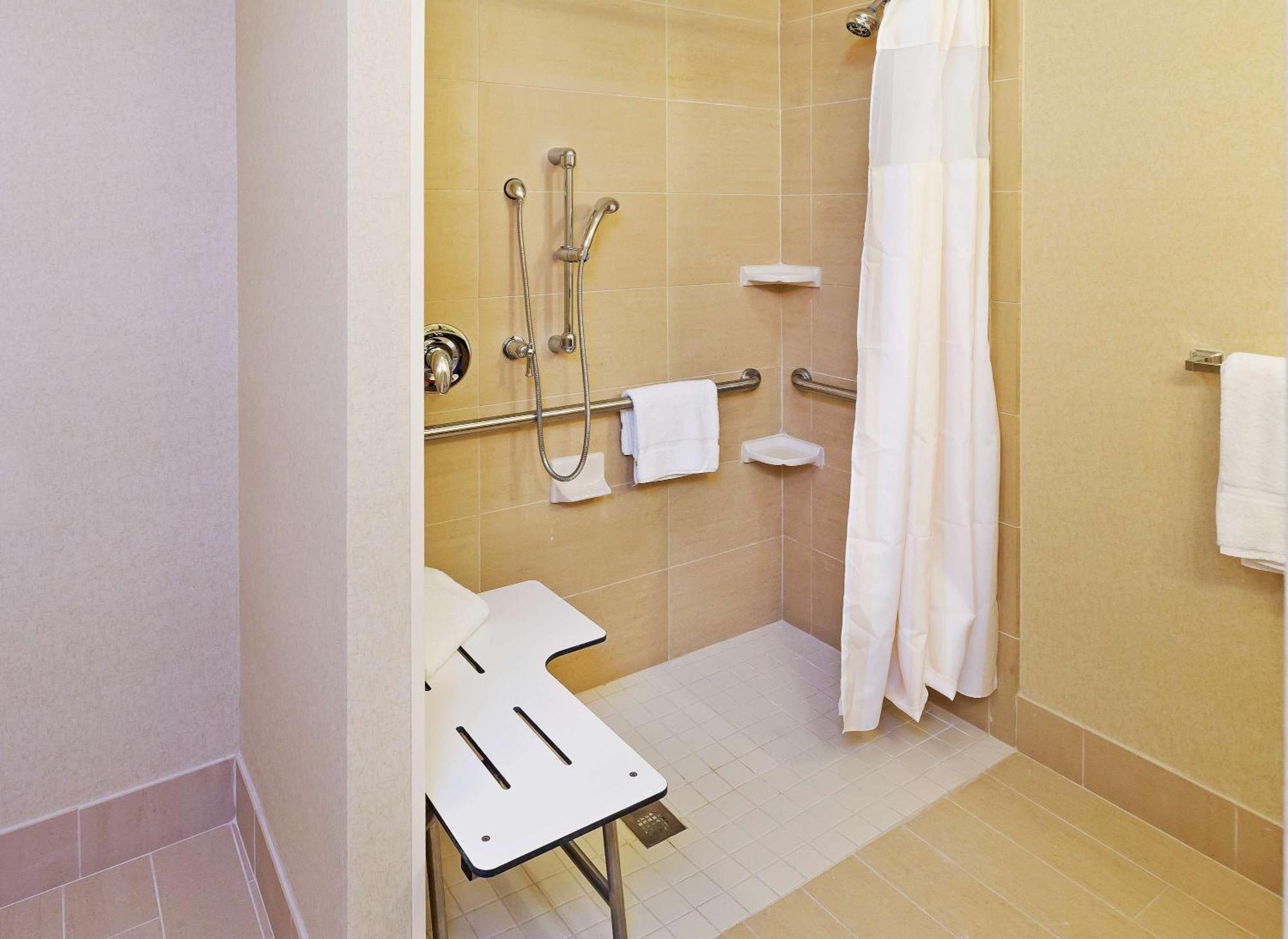 Hilton Garden Inn Midland Extérieur photo