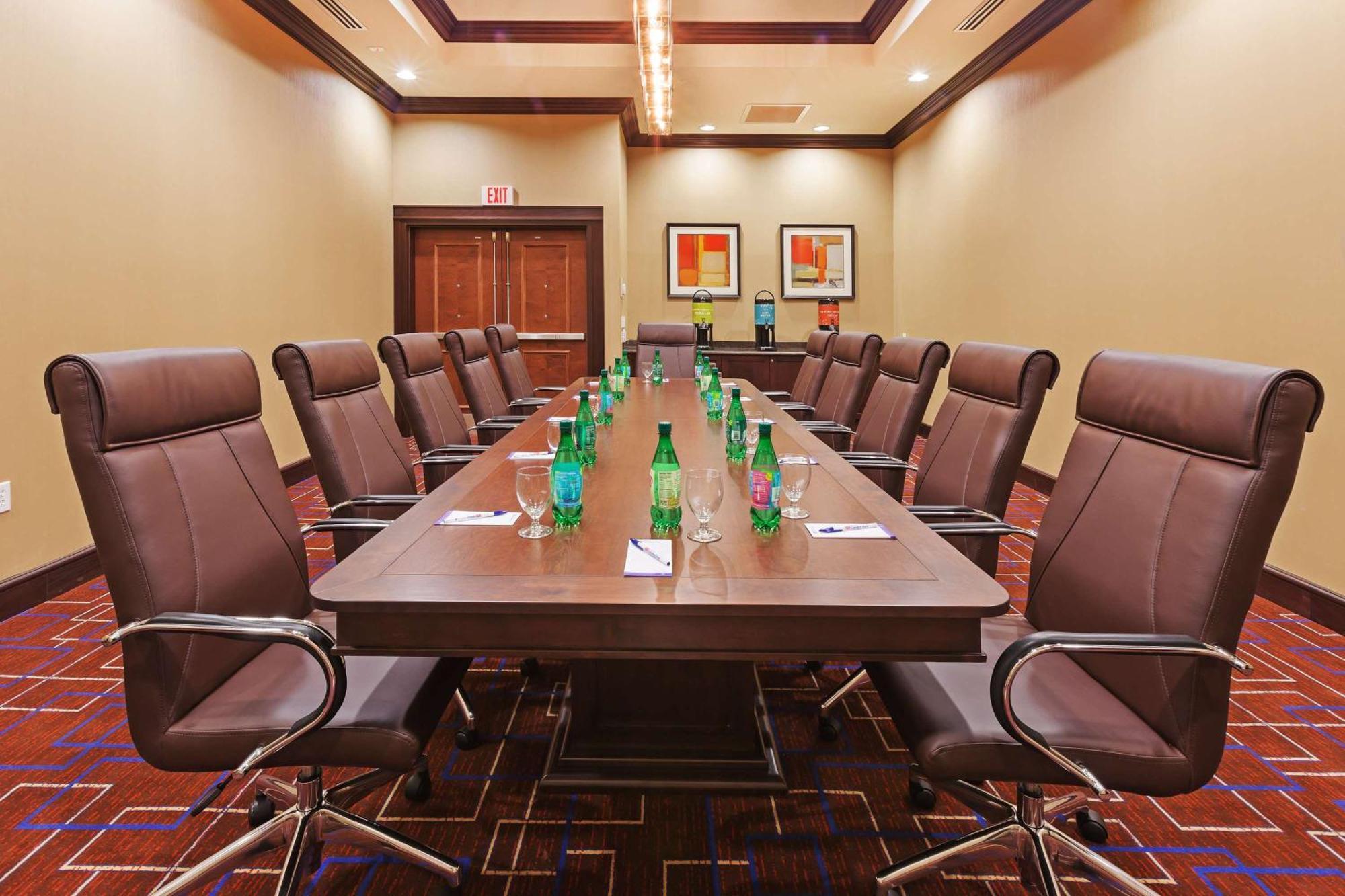 Hilton Garden Inn Midland Extérieur photo