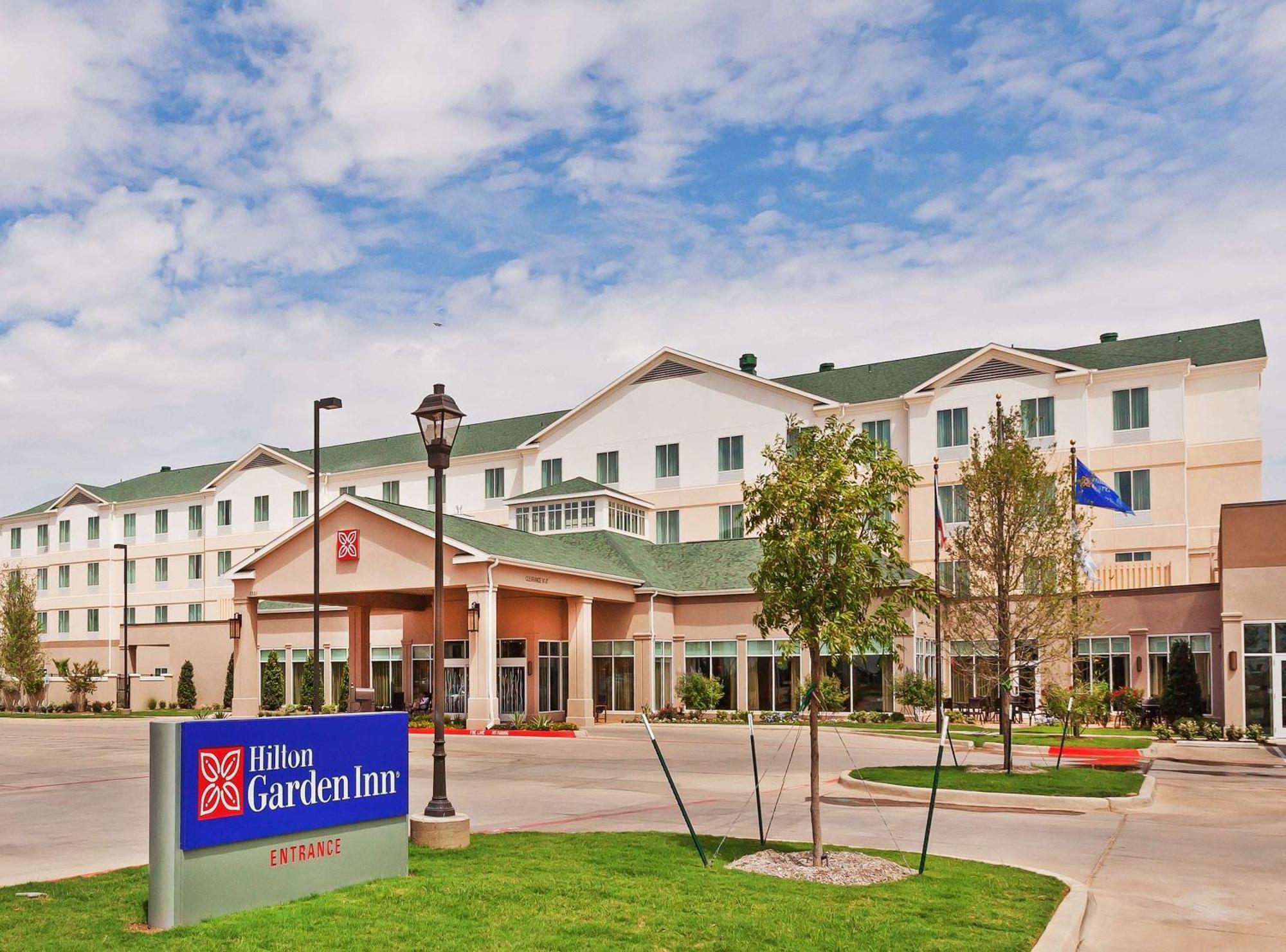 Hilton Garden Inn Midland Extérieur photo